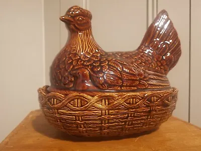 Portmeirion Chicken. Nest Egg StorageHolder Brown Oven To Table. Mint. Vintage. • £22