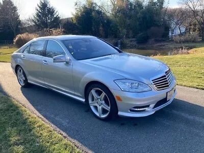 2011 Mercedes-Benz S-Class AWD S CLASS S550 4MATIC® PREMIUM LUXURY-EDITION • $6100