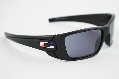 New! OO9096-38 Oakley FUEL CELL Matte Black American USA Flag/Grey SI Sunglasses • $89.99