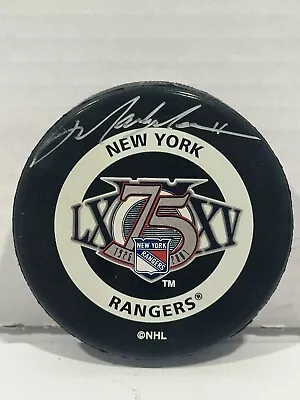 Steiner Mark Messier Signed NY Rangers 75th Anniversary Puck +Case Hologram Only • $119.95