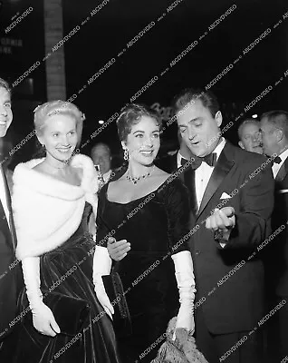 45np-1244 1957 Eva Marie Saint Elizabeth Taylor Mike Todd At Film Premiere Rai • $9.99