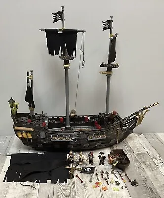 Pirates Of The Caribbean Black Pearl Pirate Ship Mega Bloks • £34.99