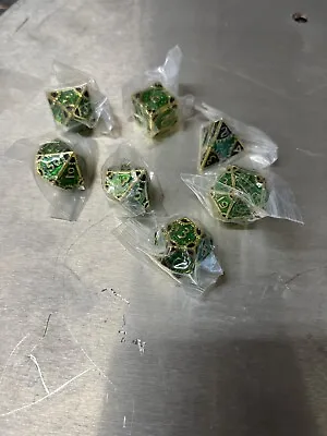 Ranger's Hood | Green & Gold Metal Dice Set (7) | Dungeons And Dragons (DnD) | • $12