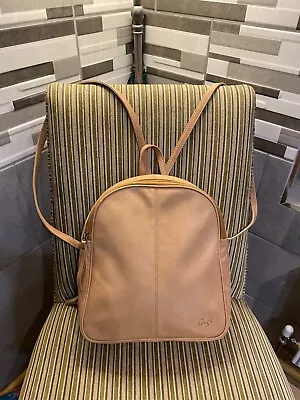 GIGI REAL TAN LEATHER BACKPACK 🎒 2 Zip Size Medium VCG • £30