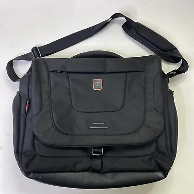 TUMI T-Tech Unisex Ballistic Nylon Laptop Messenger Shoulder Bag Black • $55