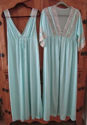 $30 • Buy VTG Val Mode Lingerie Peignoir Long Nylon Night Gown Robe Set M