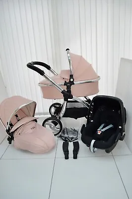 Egg Luxury Blush Pink Pram Carrycot & Maxi Cosi Pebble Car Seat • £570