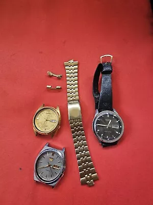 Vintage Seiko Men's Watch Lot Of 3 Diashock 21 Jewels & Seiko 5 Automatic 4 Part • $49.99
