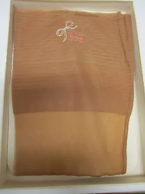 1pr Vintage Van Raalte Seamed Full Fashion Nylon Stockings 10 1/2 Med Beige • $24.99