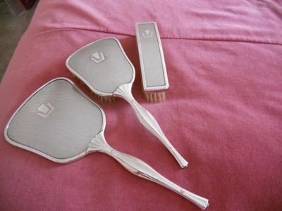 £12.99 • Buy Vintage Silver Plated LADIES DRESSING TABLE Set Of 3 PIECE By DELINA Trade Mark