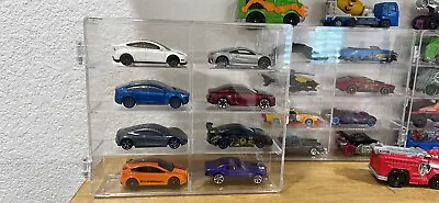 1/64 Diecast 8 Car Display Case With Locking Latch Stackable And Can Be Hanged. • $16.95