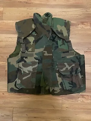 US Army Camo Body Armor Fragmentation Protective Vest Ground Troops Size Large • $175