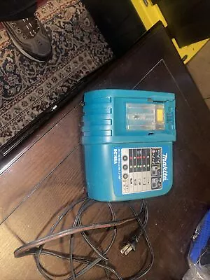 Makita DC18RA Ni-MH & Li-ion 7.2-18V Battery Charger • $15