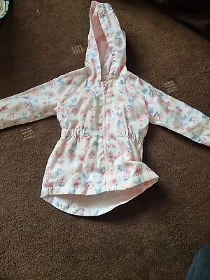 Girls Raincoat Aged 12/18 Months • £0.99