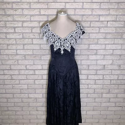 Vintage Black Opaque  Floral Jacquard & White Lace Long Evening Prom Gown Size 6 • $50