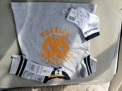 Tottenham Hotspur Baby T Shirt And Socks 6/9 Months • £3.99