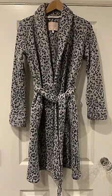 Victoria’s Secret Grey Robe/Dressing Gown • £11