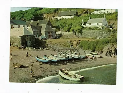 Cornwall Postcard Colour Card Of  Cadgwith 31. • £1.19