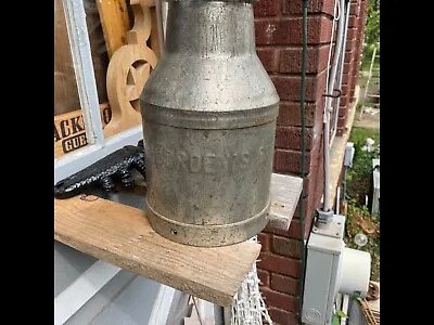 METAL Borden Dairy Stratford CT MILK JUG CAN CREAM CONTAINER 10 Quarts • $50