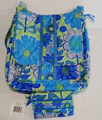Vera Bradley Quilted Mailbag Doodle Daisy Brand NEW W/Tags & Wallet  • $49.95