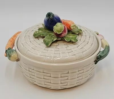 Fitz And Floyd Harvest Vegetable Basket Weave Ironstone Covered Cassarole Dish  • $24