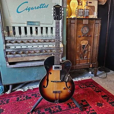 1962 Gretsch 6186 Clipper Sunburst • $1699