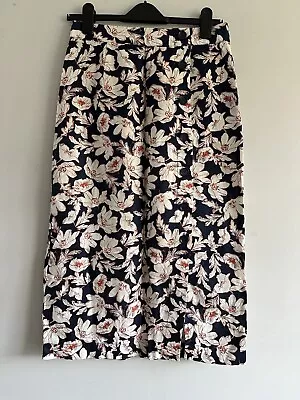 Ladies Laura Ashley Floral Skirt Size 8 • £3.80