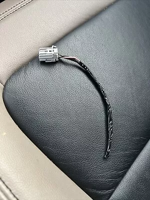 DODGE CHARGER USB PORT AUX WIRING HARNESS AUXILIARY AUDIO CORD Pig Tail • $8