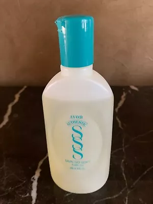 VINTAGE  AVON Skin So Soft Bath Oil  8 Oz SEALED  Authenti • $22.95