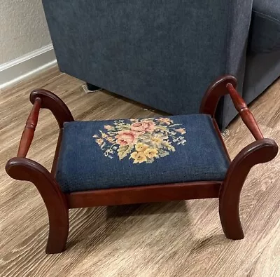 20” Vintage Double Handled Wooden Needlepoint Tapestry FootStool Stool Footrest • $85