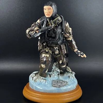 Vanmark American Heroes “Take Cover” Figurine 1/2432.~1st Edition W/Box & COA • $49.95