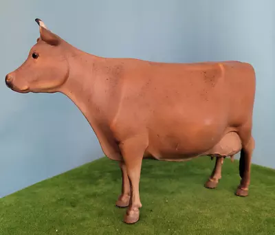 Montgomery Ward True-Type Jersey Cow Model/ 1950's/ Very Nice • $281