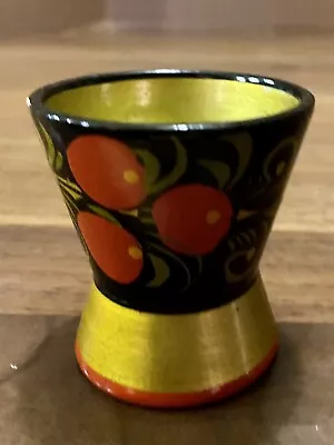 VINTAGE RUSSIAN KHOKHLOMA WOOD EGG CUP HAND PAINTED LAQUERED 2  DIA X 2.5  H • $4.99