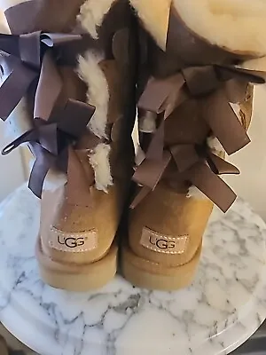 UGG 1016225 Women Bailey Bow II Chestnut Winter Boot US Size 9Pre-owned  • $17.50