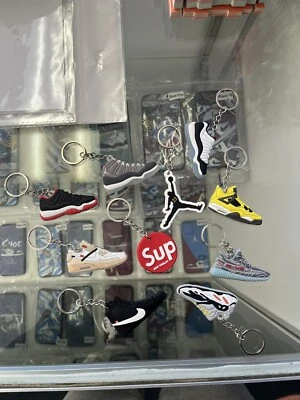 $17.99 • Buy Sneakers Key-Chains 2D  Retro Shoe Key Chains For Party Favors/ Bulk