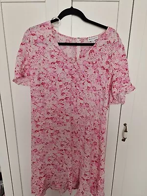  Pink Ditsy Floral Tea Dress Size 16- Warehouse- Feminine & Pretty • £4