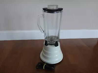 Vintage Waring Blender Model 1186 • $12.99