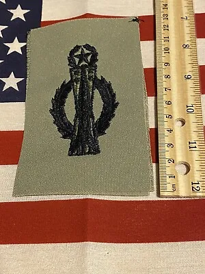✅ VINTAGE 1970’s MASTER Missile Operator Badge Patch. Olive Green With Blue • $7.89