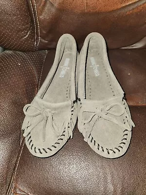 Minnetonka Moccasins Size 6.5 . Like.      New • £19.46