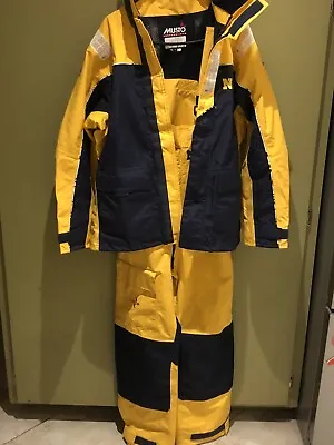 Musto Performance Navy Sailing Jacket Mens Small Yellow Waterproof Breathable. • $399