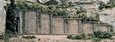 Woodland Scenic  Cut Stone Retaining Wall - N Scale # C1159 • $11.98