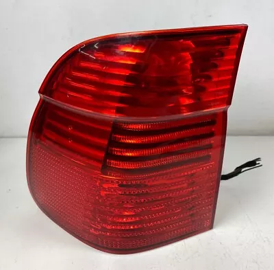 2001-03 BMW E39 540i 525i WAGON DRIVER REAR BRAKE TAIL LIGHT 6900215 • $79.99