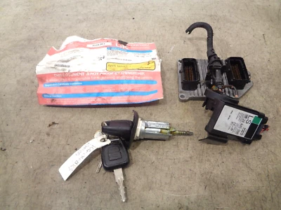 £150 • Buy 2004 Vauxhall Zafira 1.8 Petrol Lock Set Ecu Key Barrel Transponder Vin 55351752