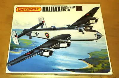 1/72     Handley Page HALIFAX GR.II/ B.Mk.I/II Model Kit 40604 PK-604 BNISB • £39