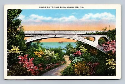 Ravine Drive Lake Park Milwaukee Wisconsin Postcard • $3.75