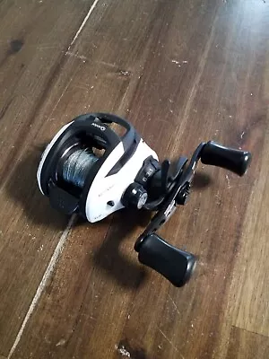 Quantum Baitcaster  Accurist PT - AT100SPT - D6  Right Handed Reel • $79.99