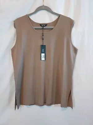 NWT Misook Womens Tank Top Size XL. Brownish Sleevless Side Slits • $48