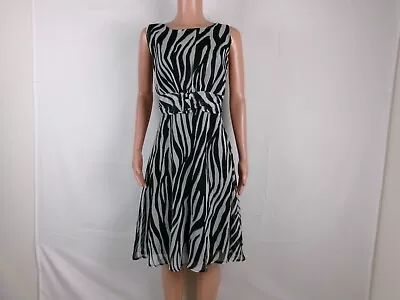 Voir Voir Women Back Zip Sleeveless Dress SIZE: 14W  BLACK/WHITE DESIGN • $6.38