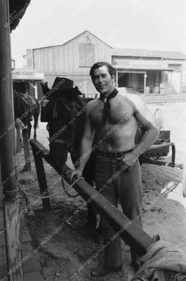 $9.99 • Buy 8b20-17199 Shirtless Clint Walker On Set TV Cheyenne 8b20-17199