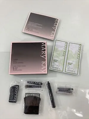 Mary Kay -BRUSH LOT Eye Lip Brow Powder Brush + Tissues Compact #3 • $24.25